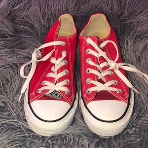 Red Converse Size 8